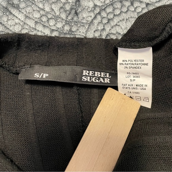 Black buttoned down Dress - Picture 5 of 8